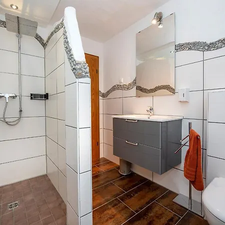 Cella Ii Apartment *